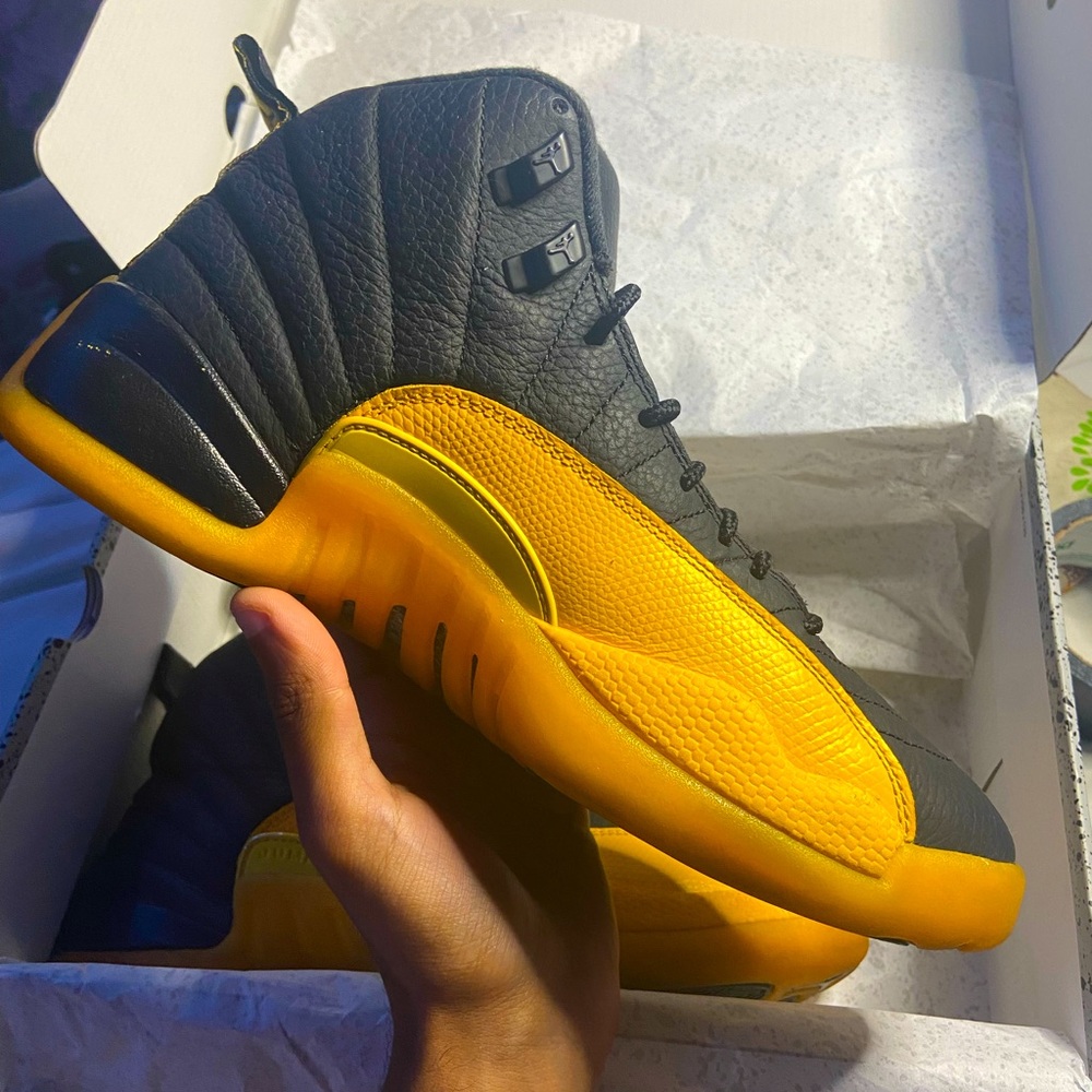 ❌SOLD❌ Jordan 12 ‘University Gold’